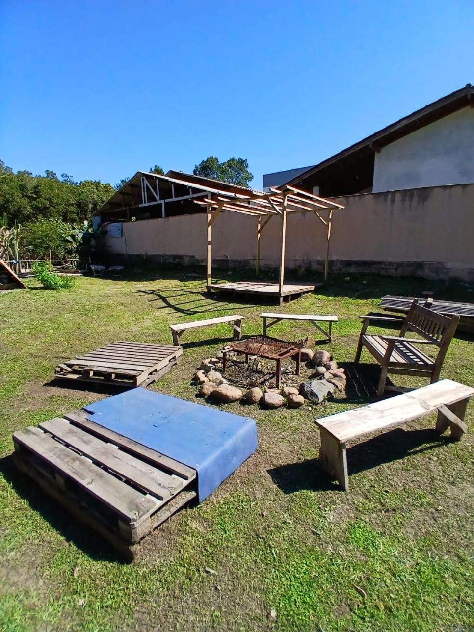 La Casita Casa Familiar Hospedagem E Camping Urbano Navegantes Exterior photo